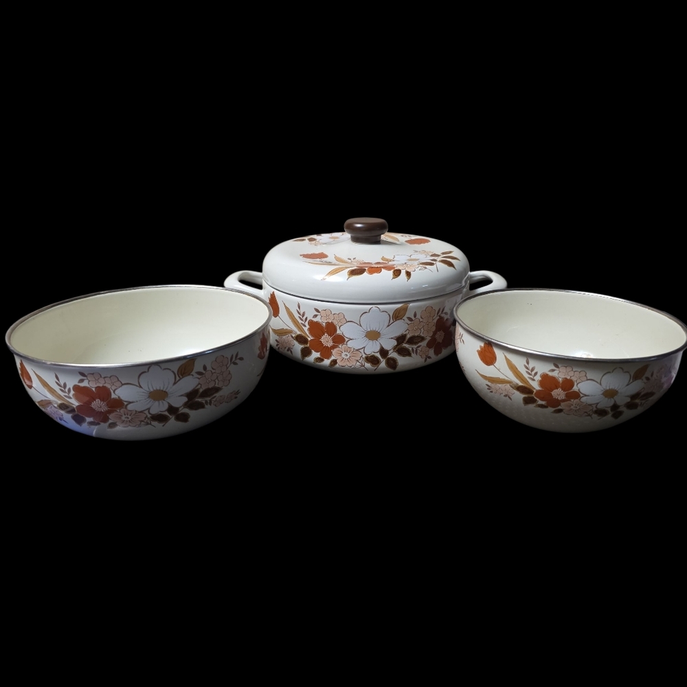 Vintage Kingsbury Dogwood Japan 3.5 Qt Stockpot / Dutch Oven & 2 Mixing Bowls